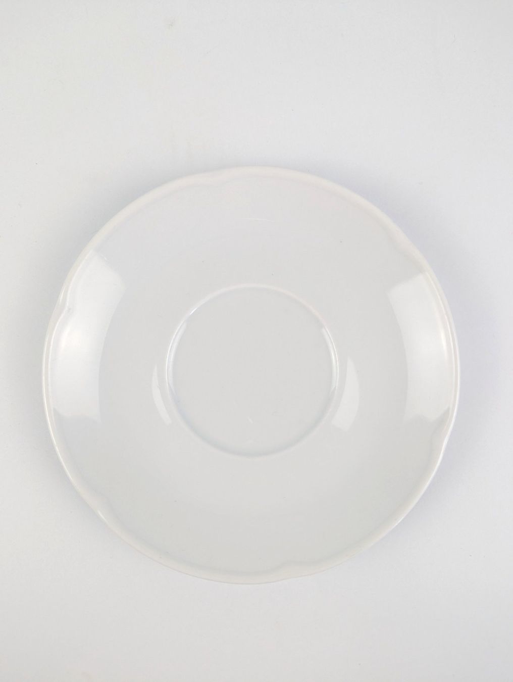 Piatti: BAUSCHER Kaffee-Untertasse 16 Stk. – Usato da Liebefeld venduto da Restwert_Liebefeld 1