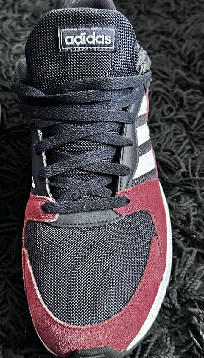 Adidas Scarpe da uomo: Adidas Cloudfoam Retro Style Trainers - UK Size 6.5 – Usato da Dübendorf venduto da MotaGr