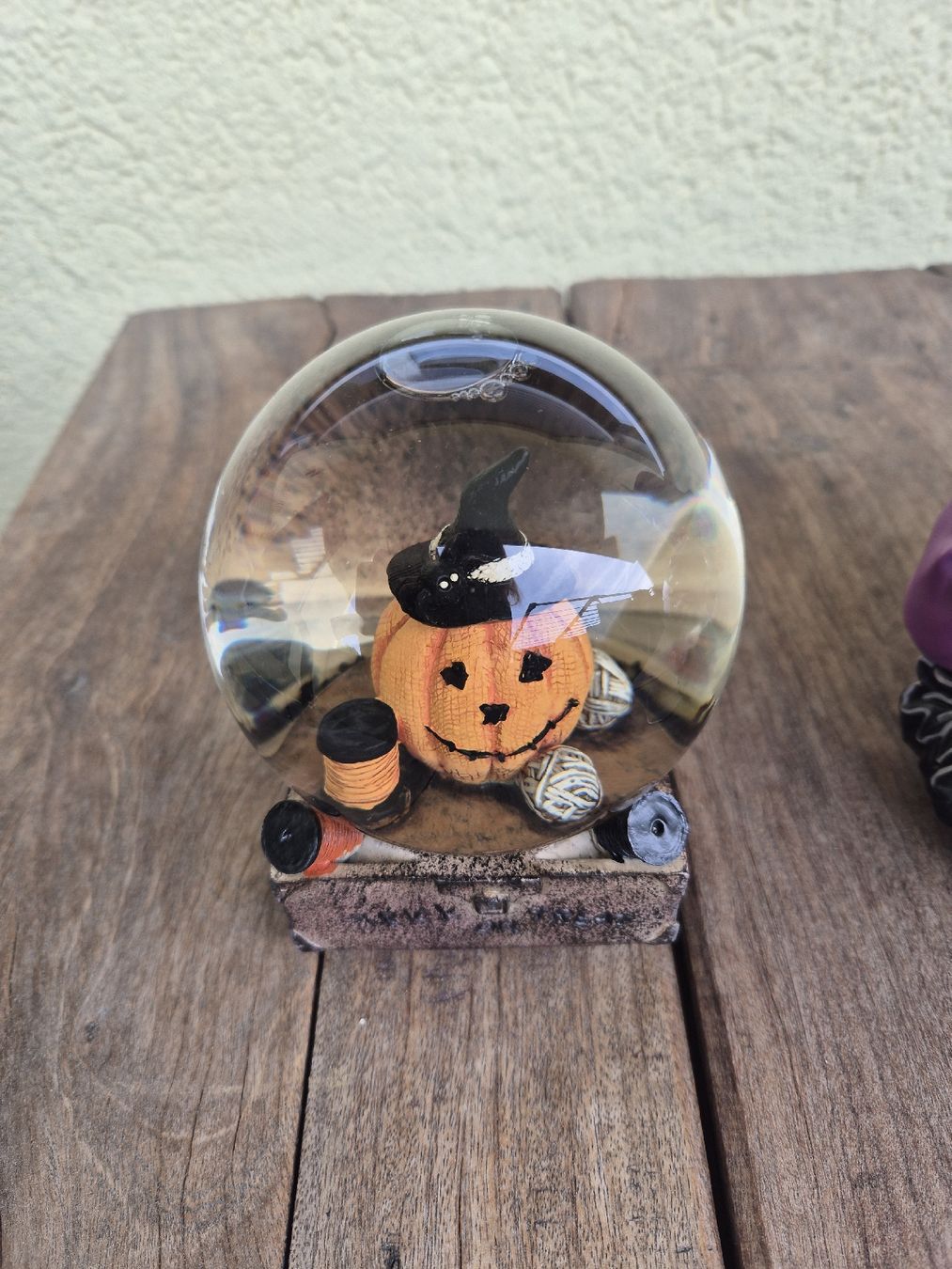Tutte le decorazioni: Halloween Snow Globe x3  Graveyard/ Fortune Teller / Pumpkin – Usato da Zürich venduto da mrs_kz6n 2