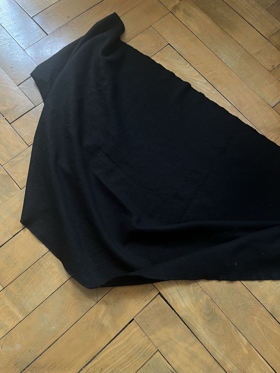 H&M Foulard & Sciarpe: écharpe noir (H&M)  – Usato da La Chaux-de-Fonds venduto da vert_j 1