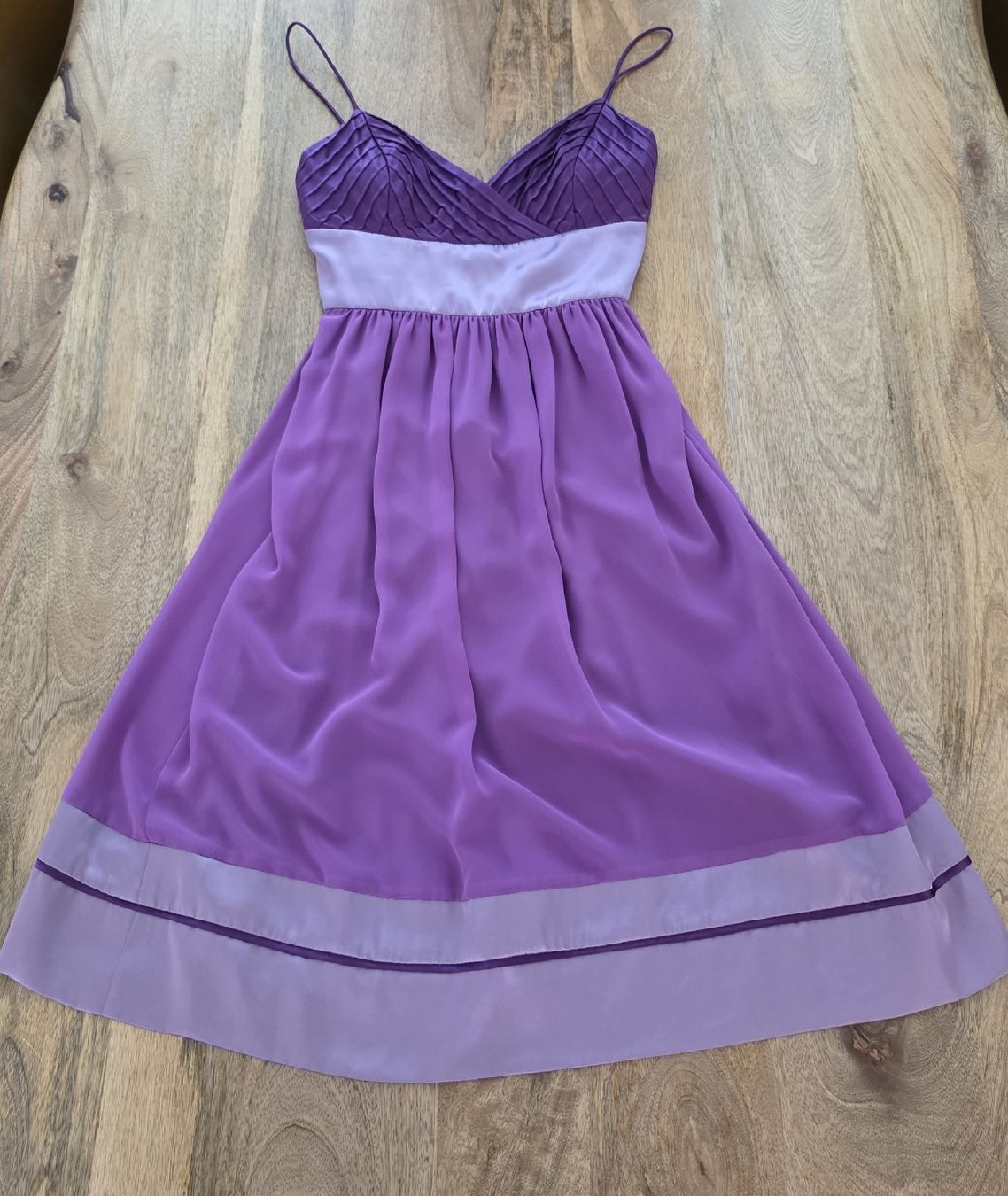 Kleider: Wunderschönes Kleid  – Neu (gemäss Beschreibung) aus Rheinsulz von Gilea 4