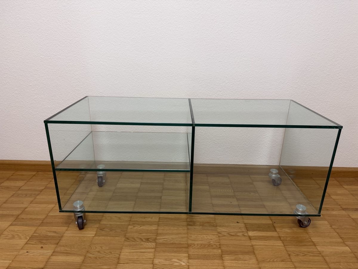 Pfister Mobili TV: TV Tisch aus Glas – Usato da Basel venduto da Hariva 1