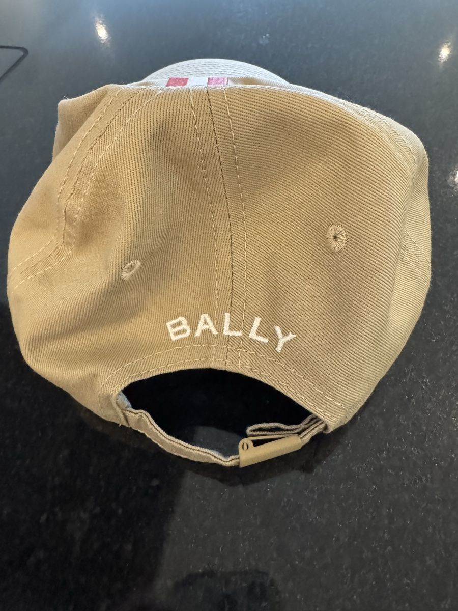 Bally Copricapi, berretti & cappellini: BALLY Cap - wie neu 🧡 – Nuovo (secondo la descrizione) da Zürich venduto da jasmine 1