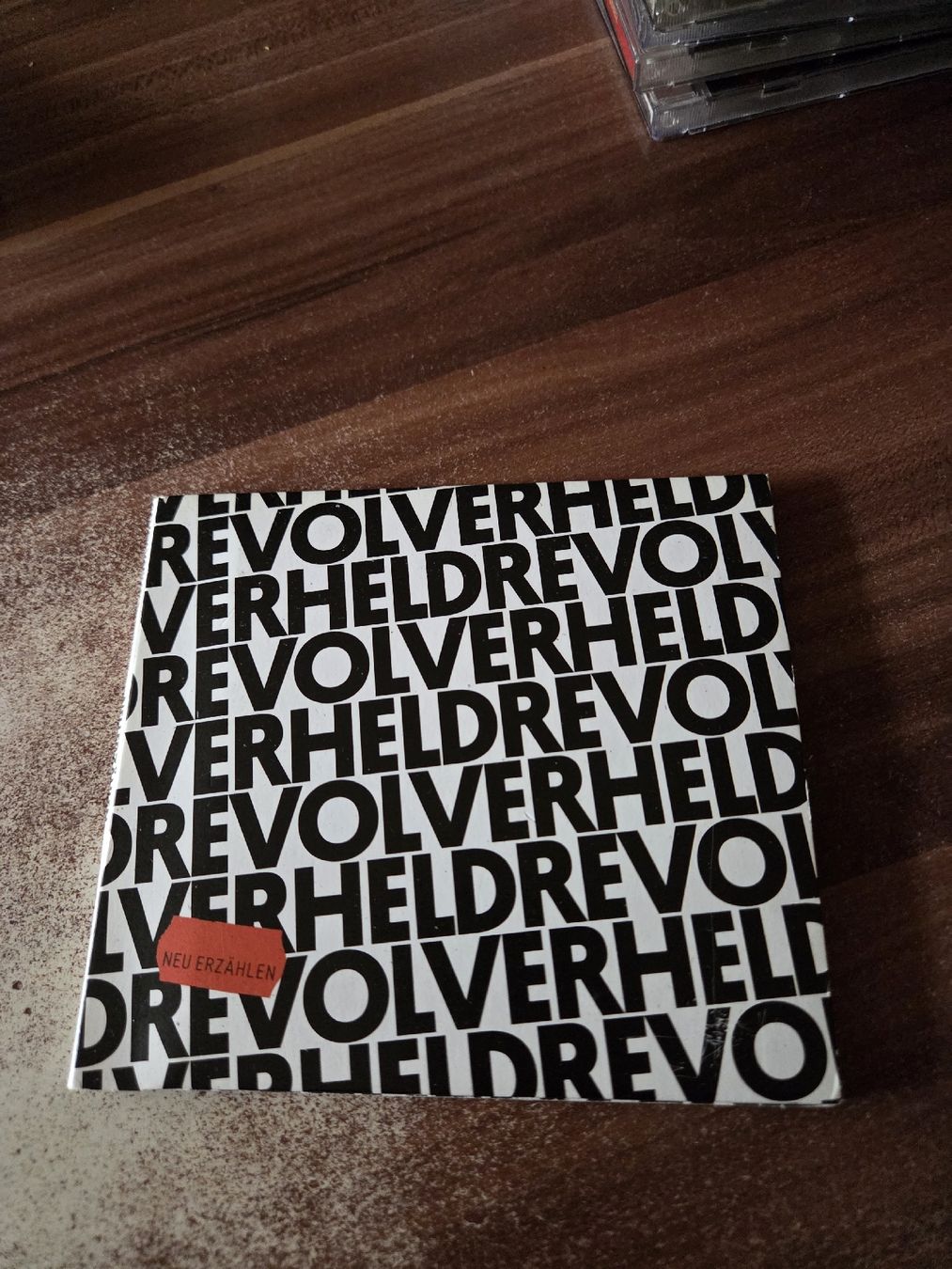 CDs: Revolverheld -  Neu Erzählen – D'occasion à Wattenwil par Mage66