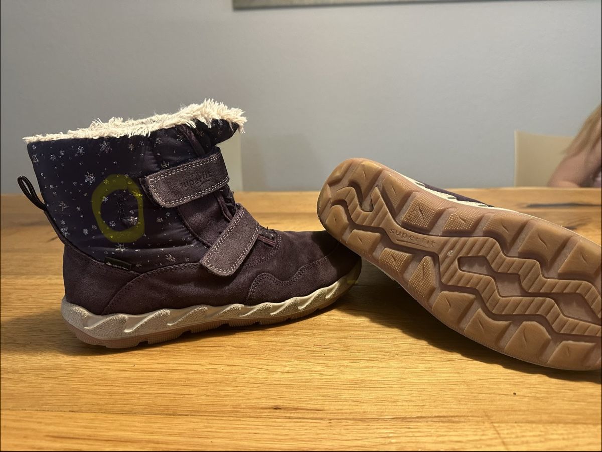 Superfit Scarpe per ragazze: Winterschuhe Superfit 35 – Usato da Wettingen venduto da Sternetaenzerin