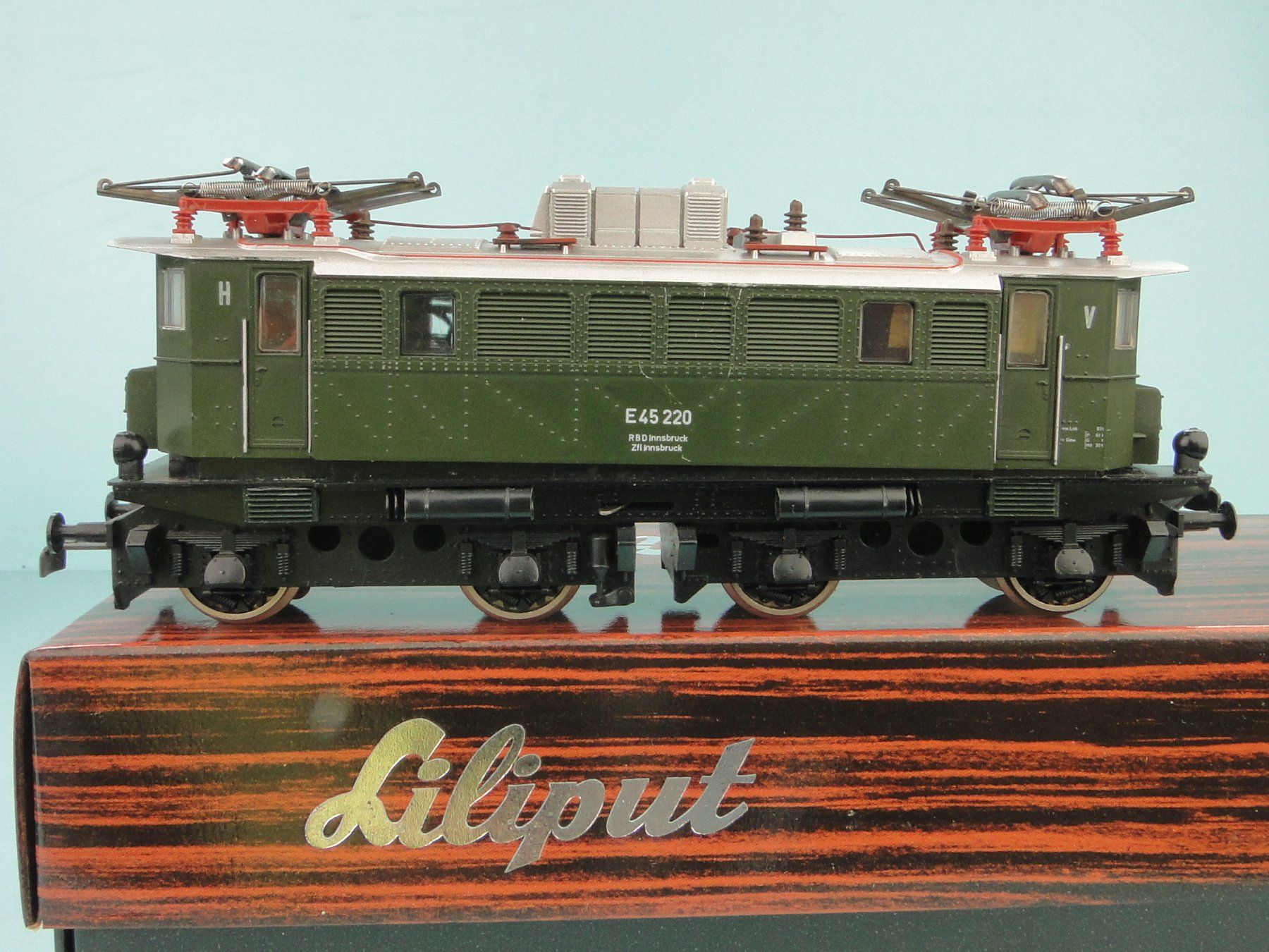 Liliput Modellini di ferrovie: LILIPUT H0 113 00 RBD E45 – Usato da Bülach venduto da cann11 1