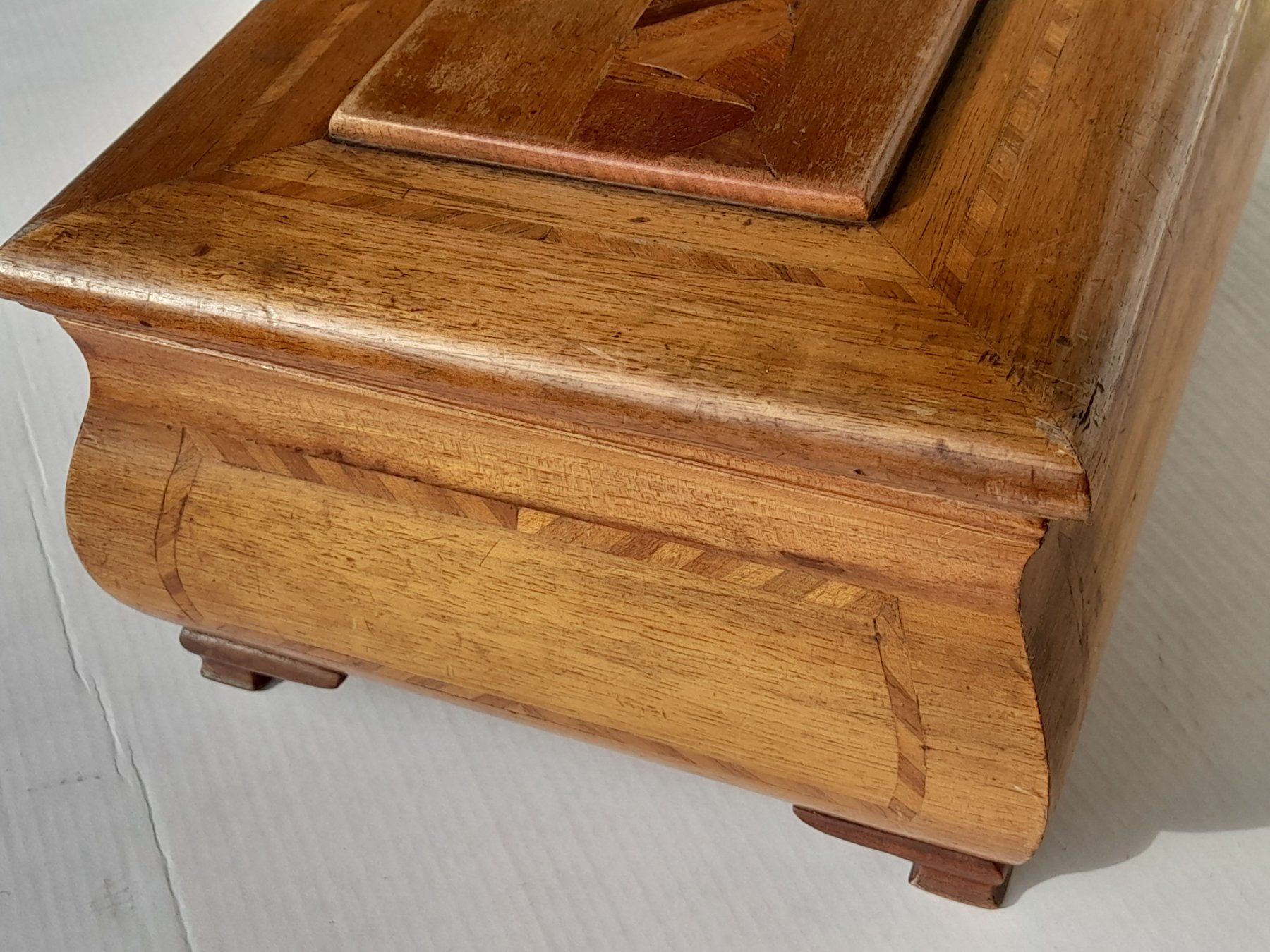 Barattoli: antike Barock-Schatulle/Intarsien-Schatulle – Usato da Thun venduto da Treff.....e 8