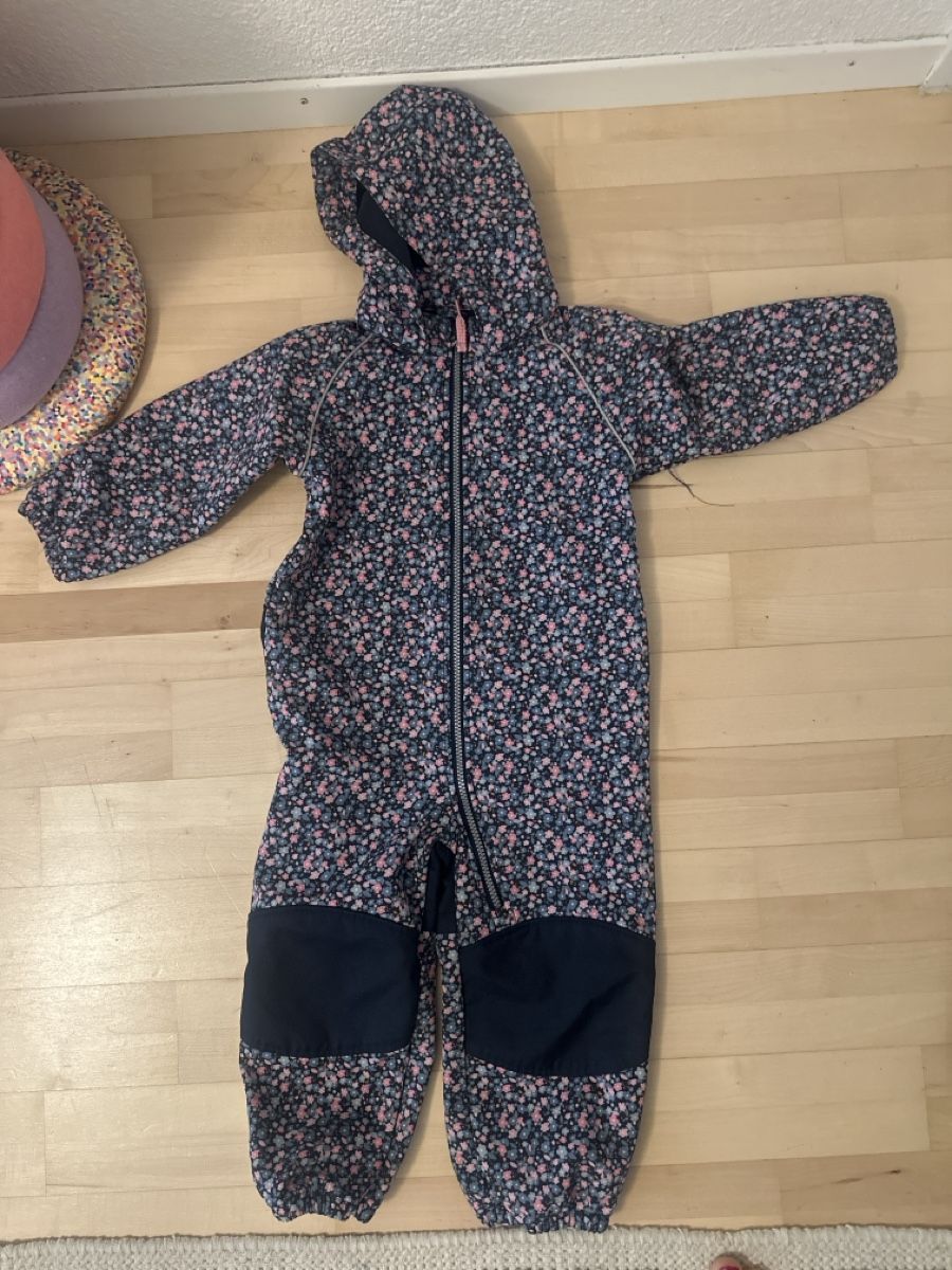 Name It Jumpsuits: NAME IT Softshell-Overall mit Blumenmuster – Grösse 92 – Gebraucht aus Rüschlikon von rdimova
