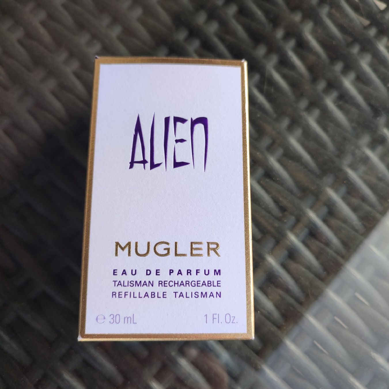 Mugler Profumi & Eau de Toilette: Mugler Alien EdP 30ml refillable – Nuovo (secondo la descrizione) da Niederglatt ZH venduto da choconoisettes 2