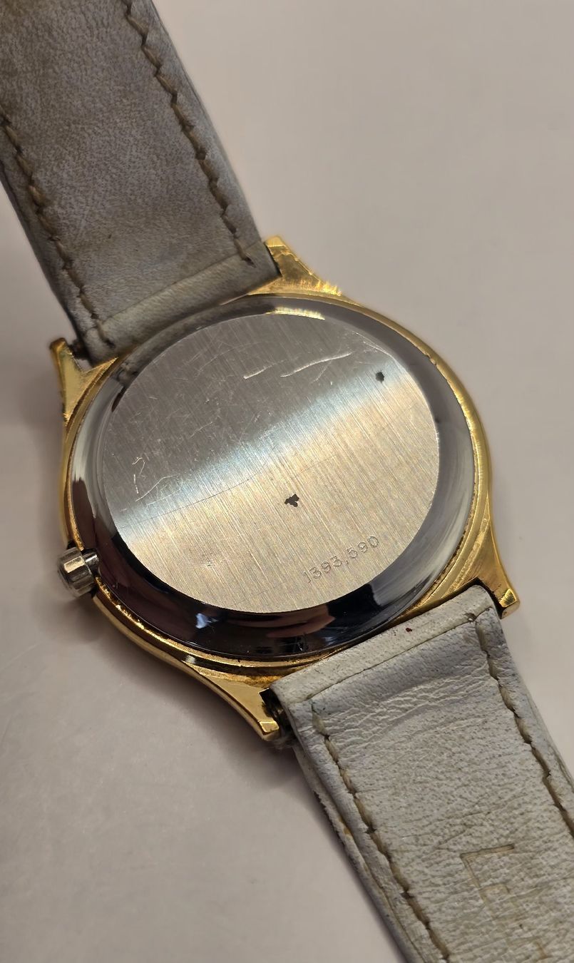 Zenith Montres: Zenith Flatline Quartz Date 33,7mm – Défectueux à Minusio par AGSuhren 7