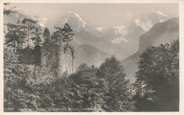 Interlaken (BE) – Ruine Unspunnen mit Mönch und Jungfrau
