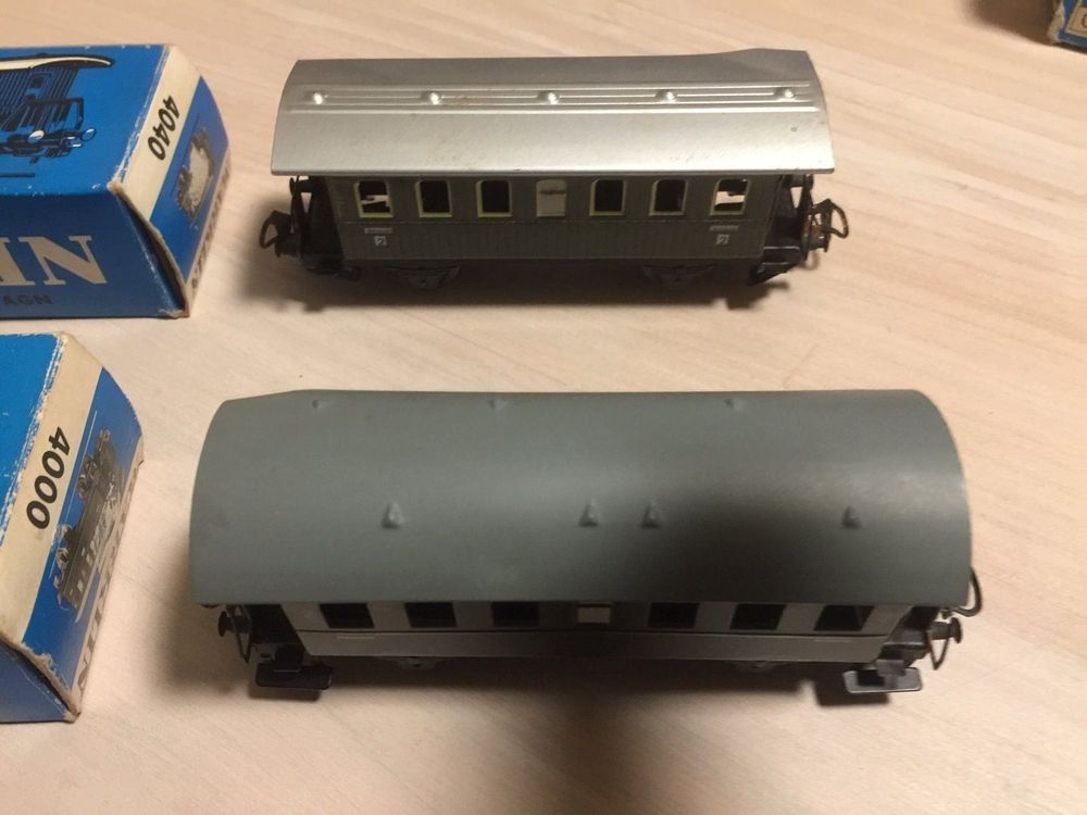 Märklin HO. Double wagons avec tube en métal Mannesmann (Gebraucht) in Saxon für CHF 30 - mit
