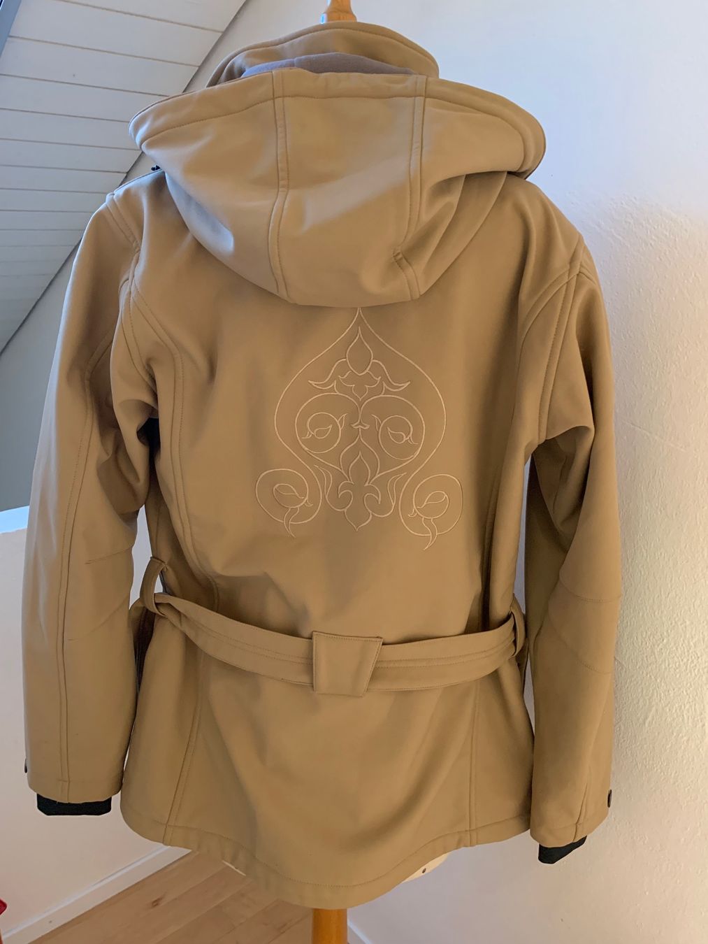 Jacken: Maya Maya Jacke – Gebraucht aus Ennetbaden von usemiste 2