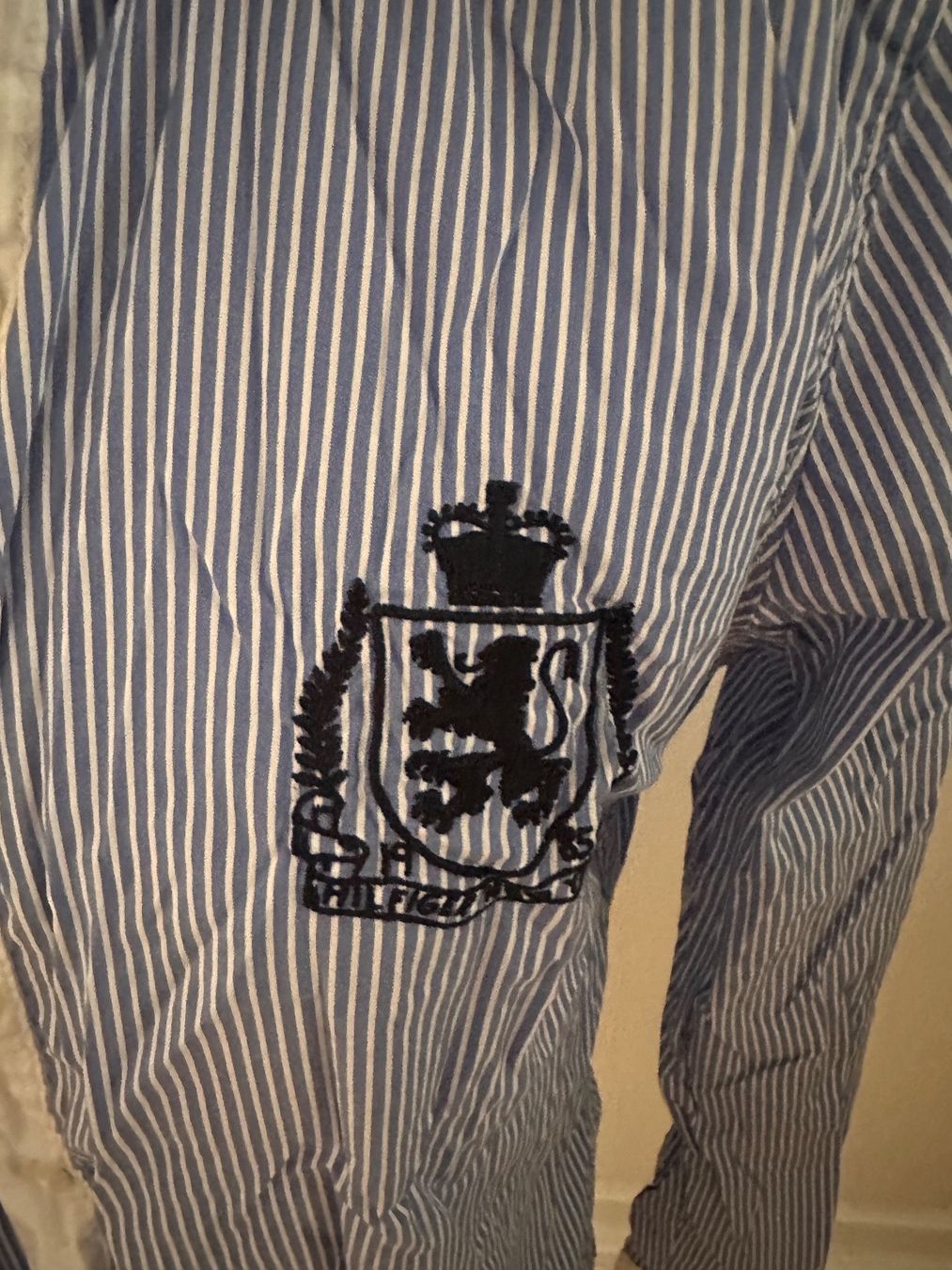 Tommy Hilfiger Camicette: Tommy Hilfiger Bluse Hemd wie neu s – Usato da Pfaffhausen venduto da Klaras_second_hand 1