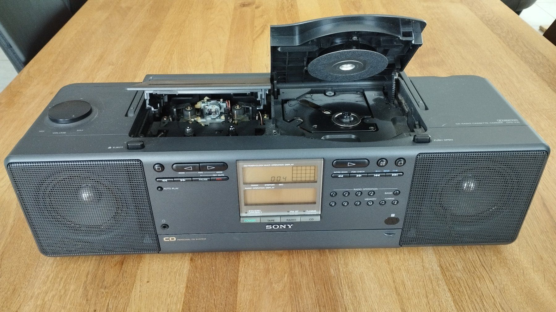 Radio: Sony CD Radio Cassette-Recorder CFD-K10 – Difettoso da Eiken venduto da Koh 5