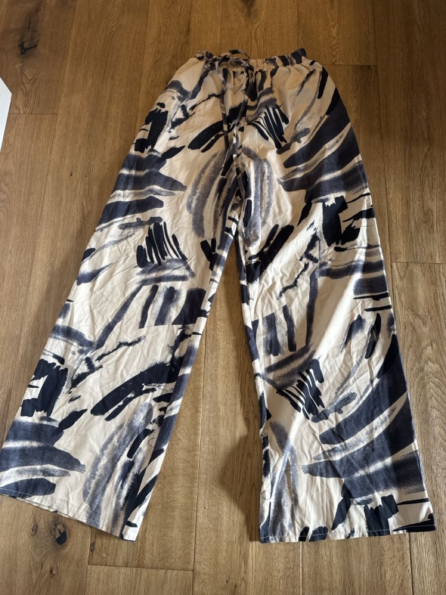 Hosen: Stoffhose, Gr.S, neuwertig – Neu (gemäss Beschreibung) aus St. Gallen von Venus1010