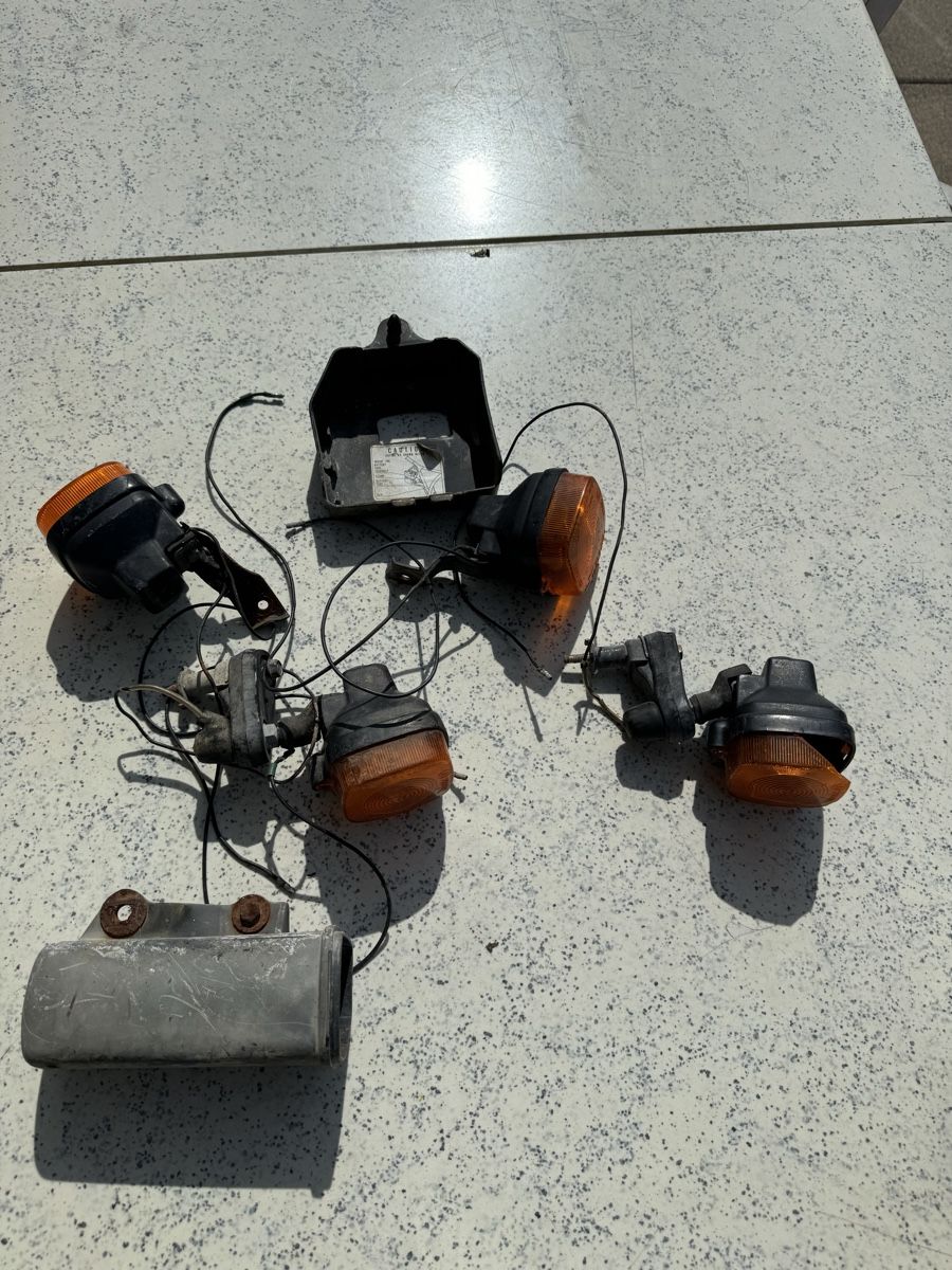 Honda Fari: Hond Xl Blinker – Usato da Dübendorf venduto da Sachs621 1