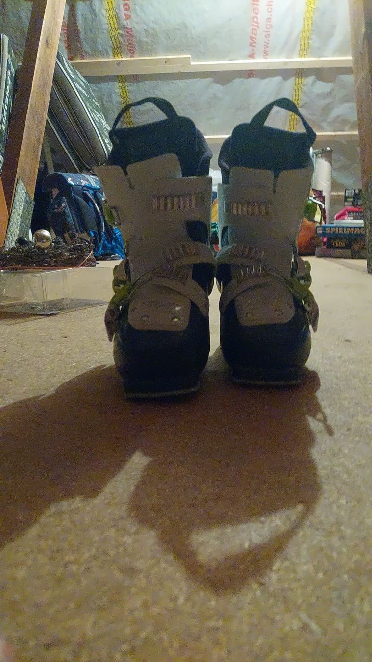 Nordica Schuhe für Jungen: Skischuhe – Gebraucht aus Rorbas von Willi991