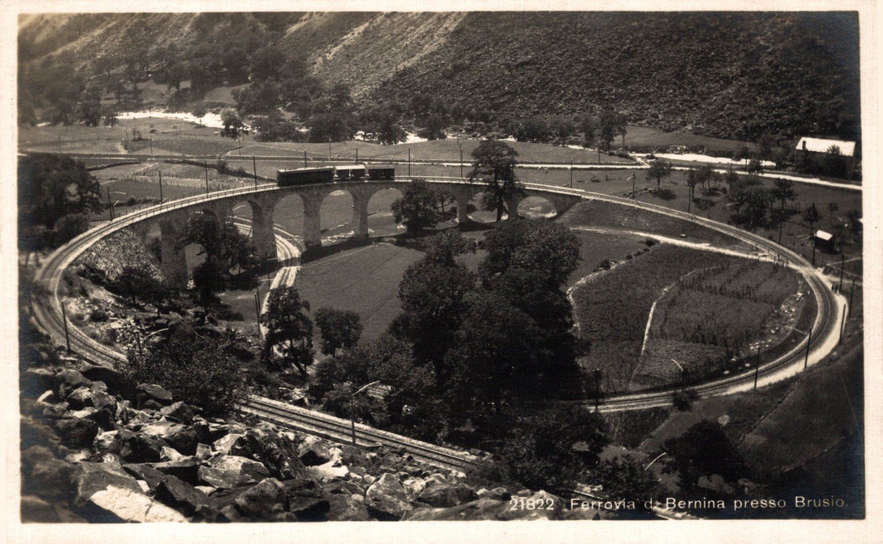 Cartoline postali: Ferrovia di Bernina presso Brusio – Usato da Bronschhofen venduto da Astore
