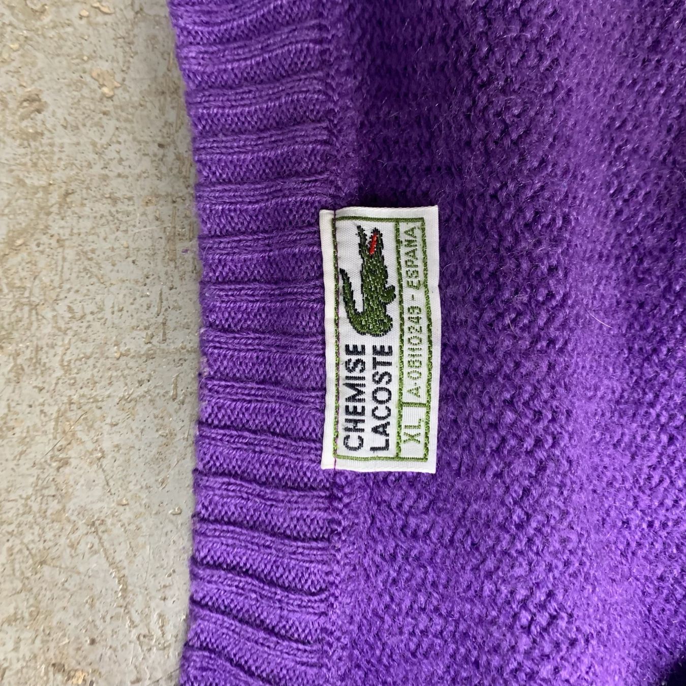 Maglioni & Felpe: Violetter Lacoste Pullover V-Neck – Usato da St. Gallen venduto da ale_7yby 1