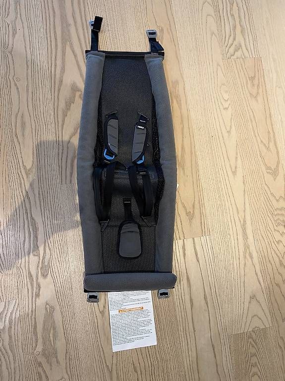 Anhänger: Thule Infant Sling – Gebraucht aus Bern von reidhaar