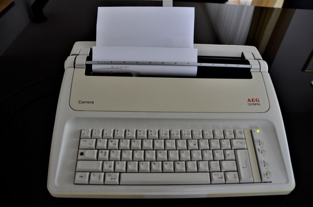 Elektrische Schreibmaschine AEG Olympia | Acheter sur Ricardo