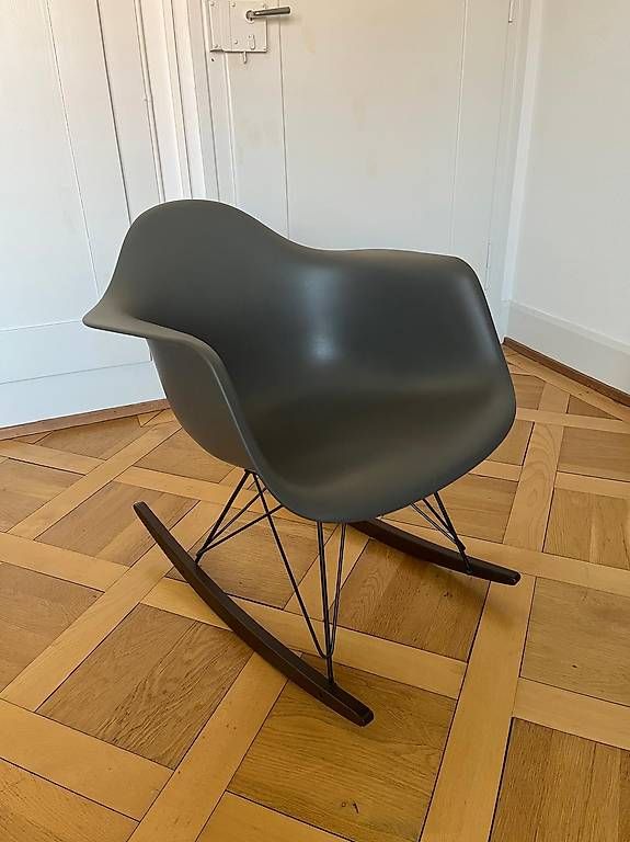 Vitra Stühle: Eames RAR Rocking Arm Chair – Gebraucht aus Bern von OlaPaloma 1