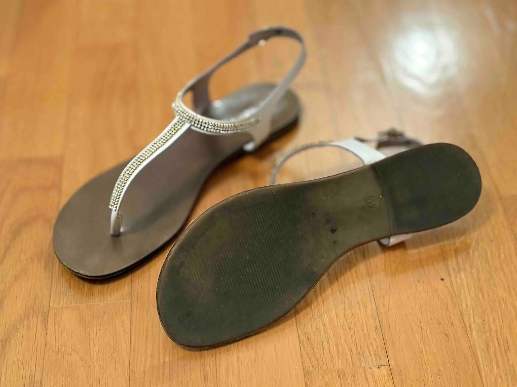 Scarpe da donna: Sandali infradito eleganti donna - numero 40 – Usato da Oggio venduto da chi_7gpd 2