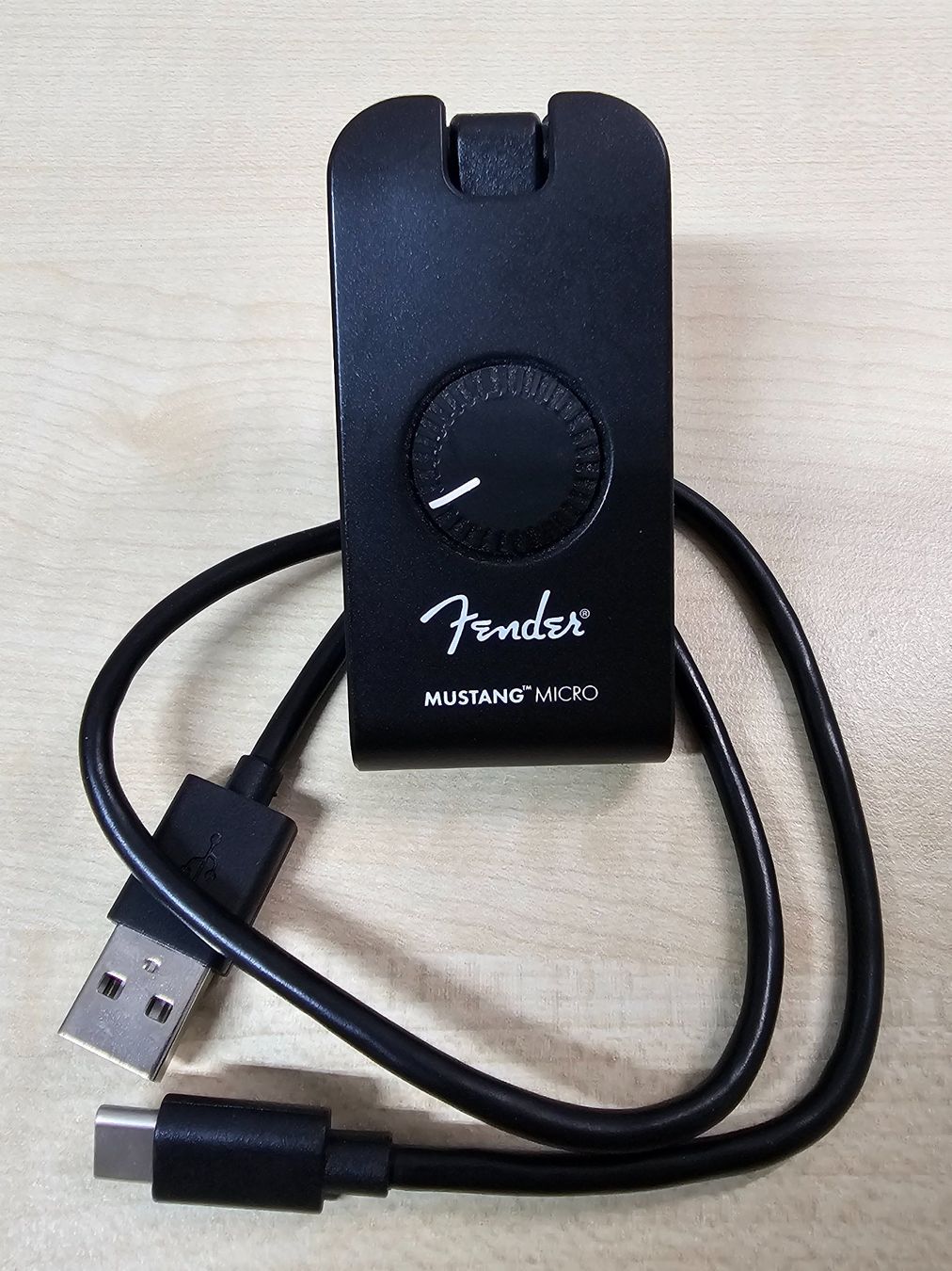 Fender Amplificatori: Fender Mustang Micro Kopfhörer Amp – Usato da Seengen venduto da Acaramba