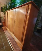 Buffet aus Nussbaumholz