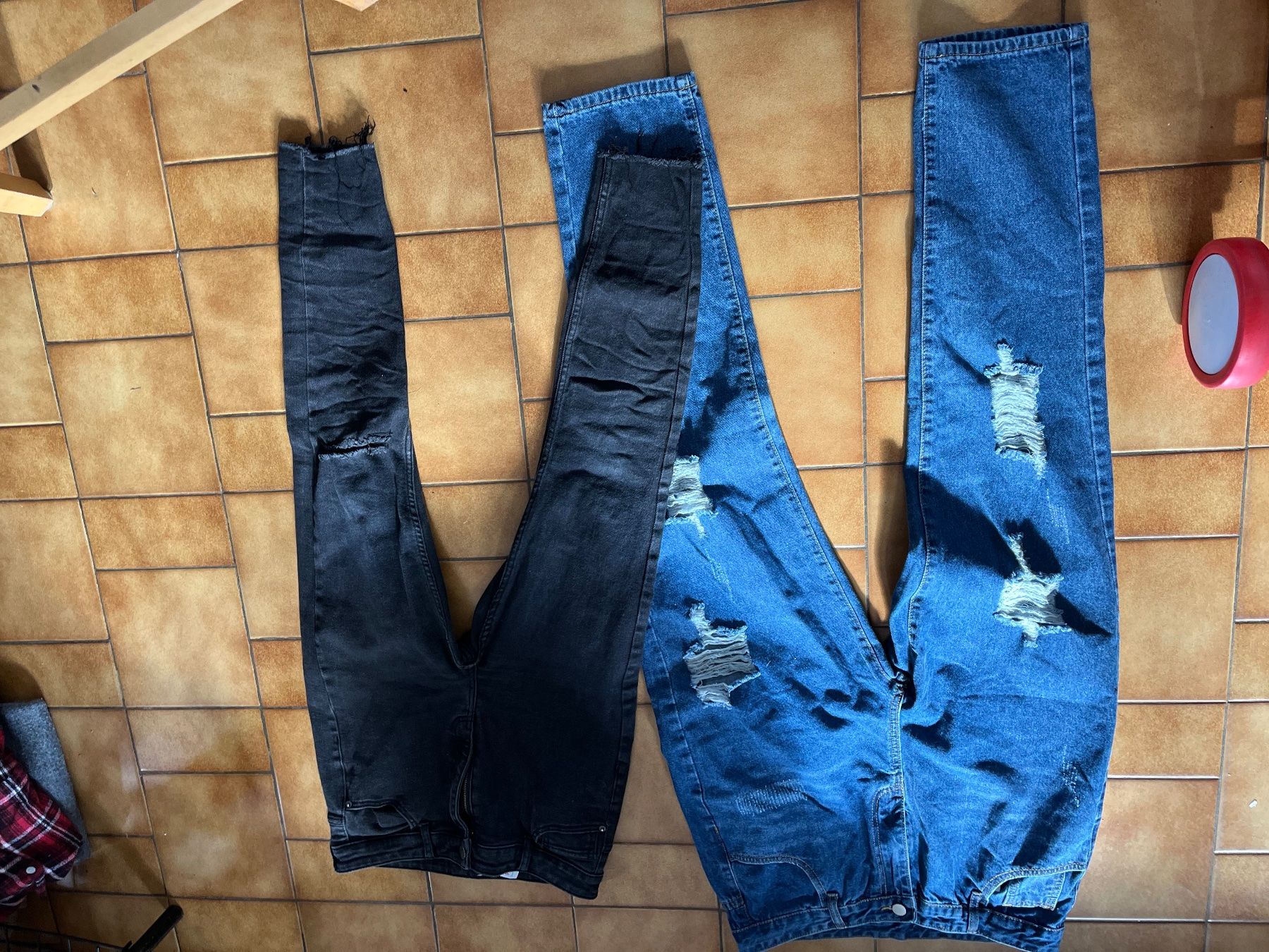 Hosen: Lot 4 pantalons Taille 42 marina – Gebraucht aus Veyrier von kimedovapa 1