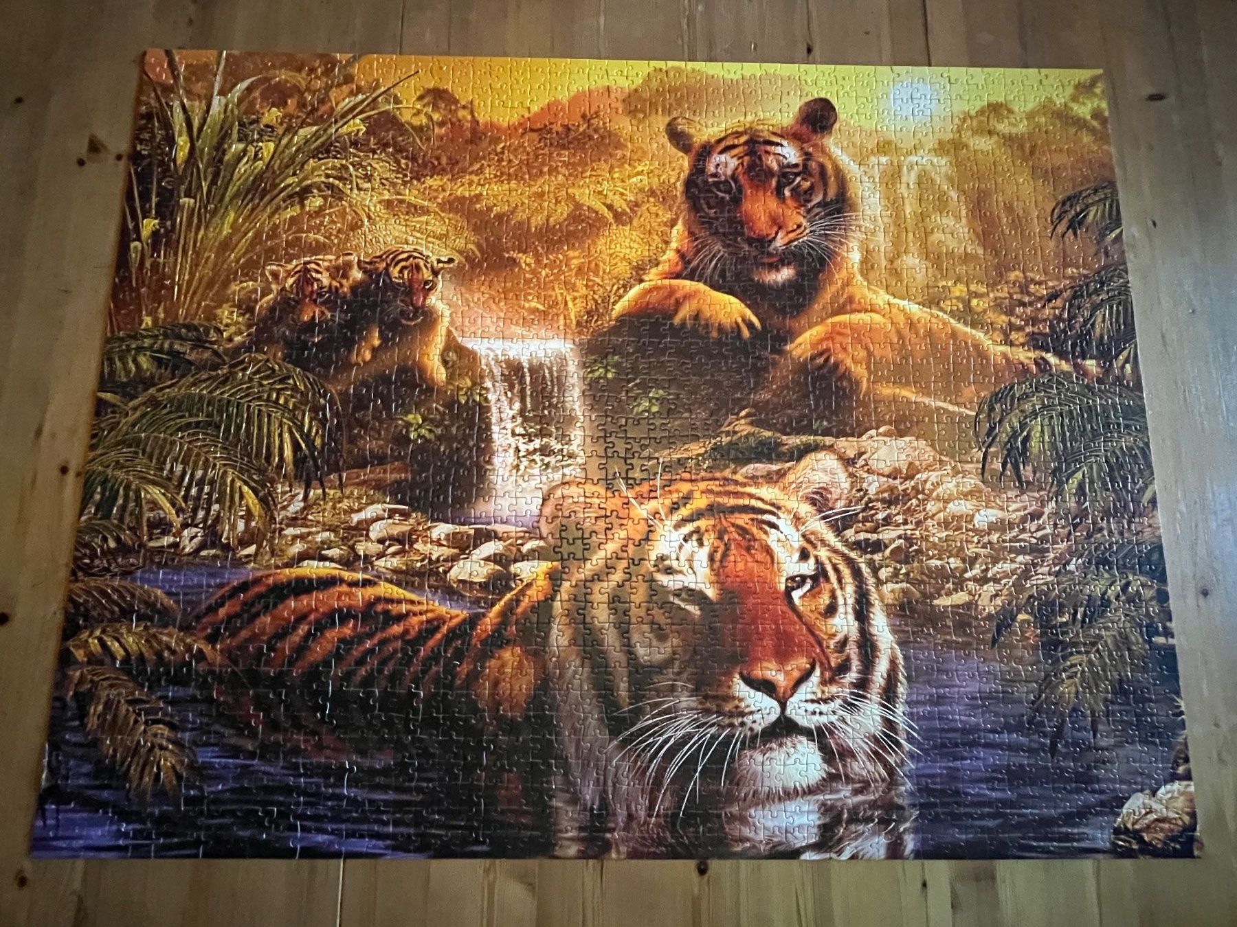 Ravensburger Puzzles: Ravensburger Puzzle Tiger 2000 Teile – Gebraucht aus Zürich von Gurkis 1