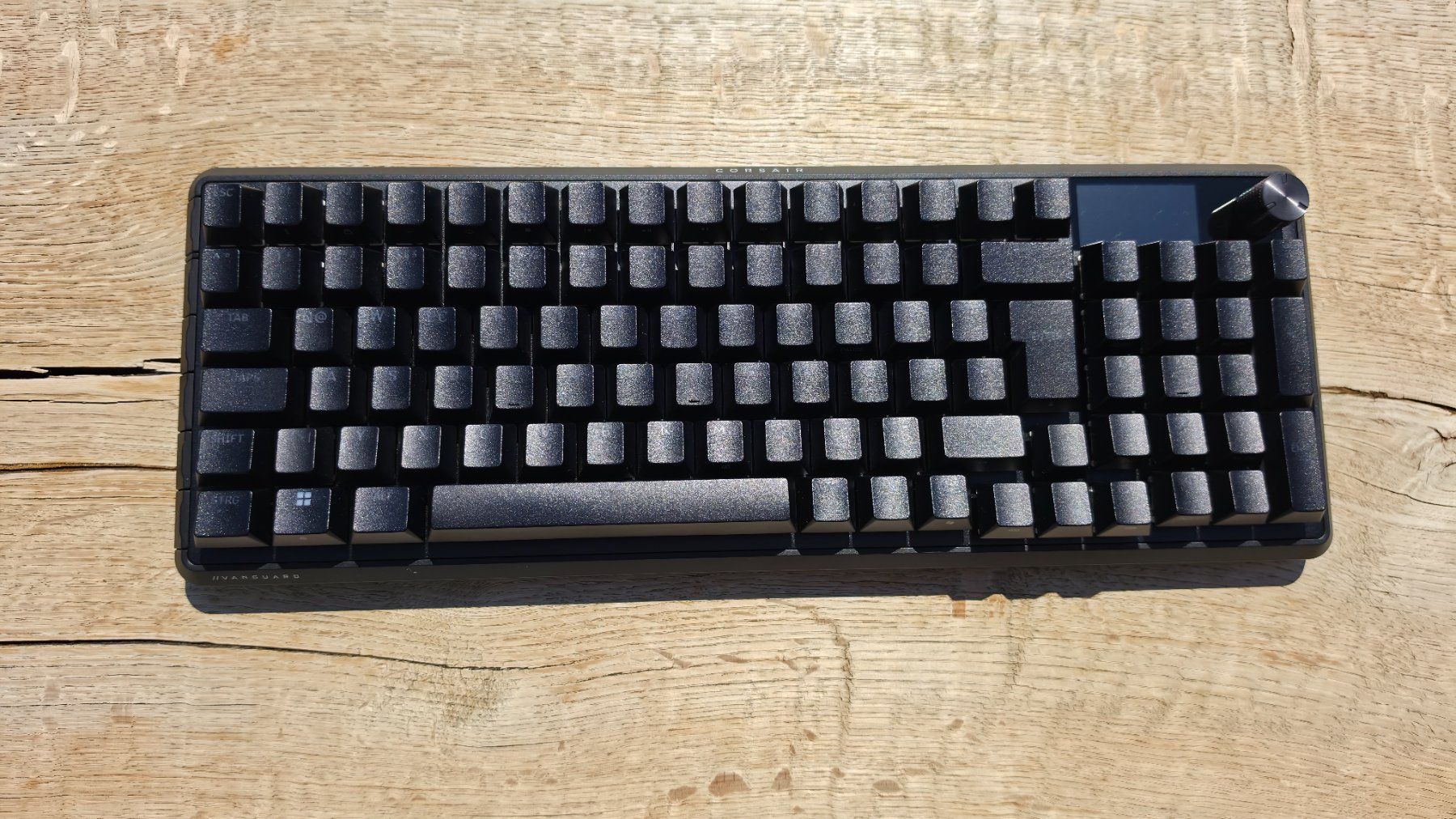 Corsair Tastaturen: Corsair Vanguard PRO 96 Hall Effect + LCD Screen, DE Layout – Gebraucht aus Kesswil von LinoundLukas00 4