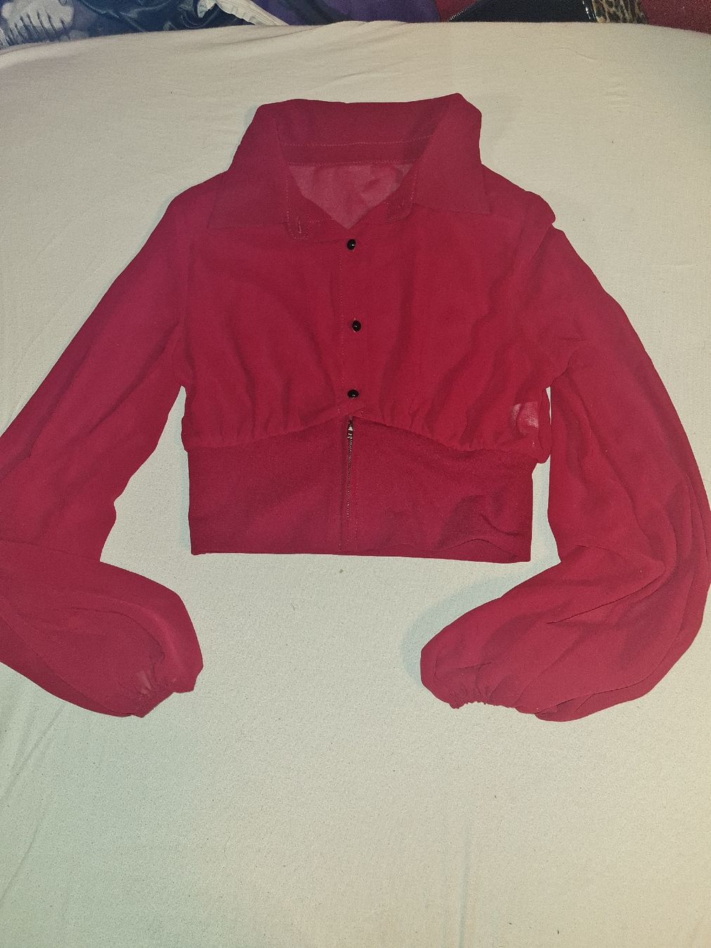 Blusen: rote bluse – Gebraucht aus Fällanden von VelvetRaven94