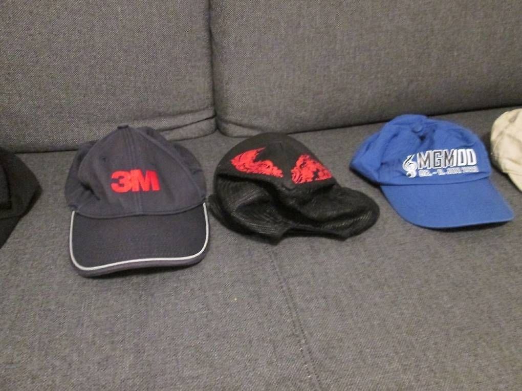 Altro abbigliamento per bambino: Dächlikappe, Cap (1980-TJZ) – Usato da St. Gallen venduto da Technik1 2
