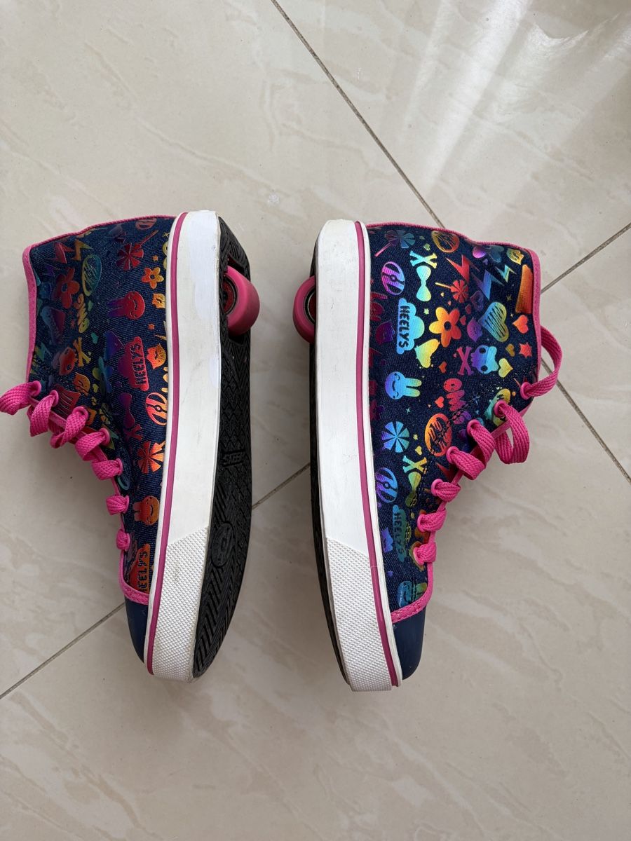 Scarpe per ragazze: Heelys Mädchen Grösse 35 – Usato da Reinach BL venduto da ali_qls5 1