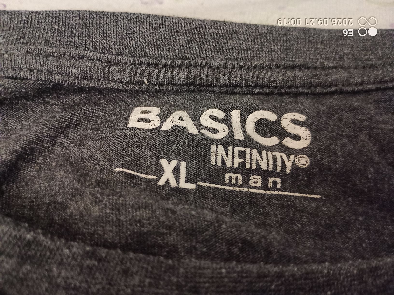 T-shirt: T-Shirts  Marke Basics – Usato da Zürich venduto da Mitzi6 2