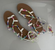 Sandalen mit Perlen, Grösse 38