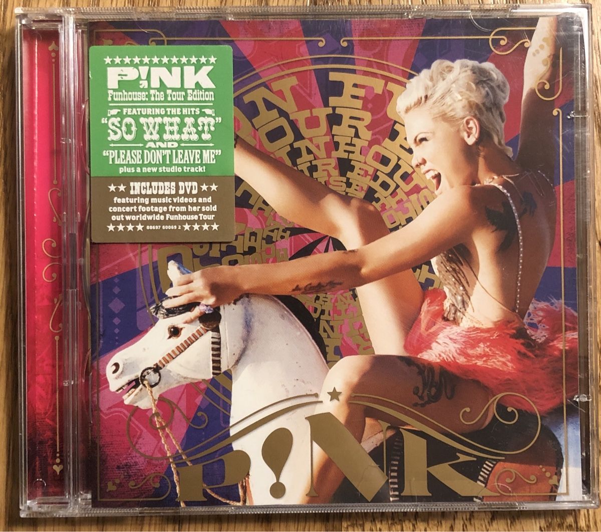 CD: P!NK Funhouse Tour Edition CD+DVD – Usato da Hinwil venduto da anj_w882