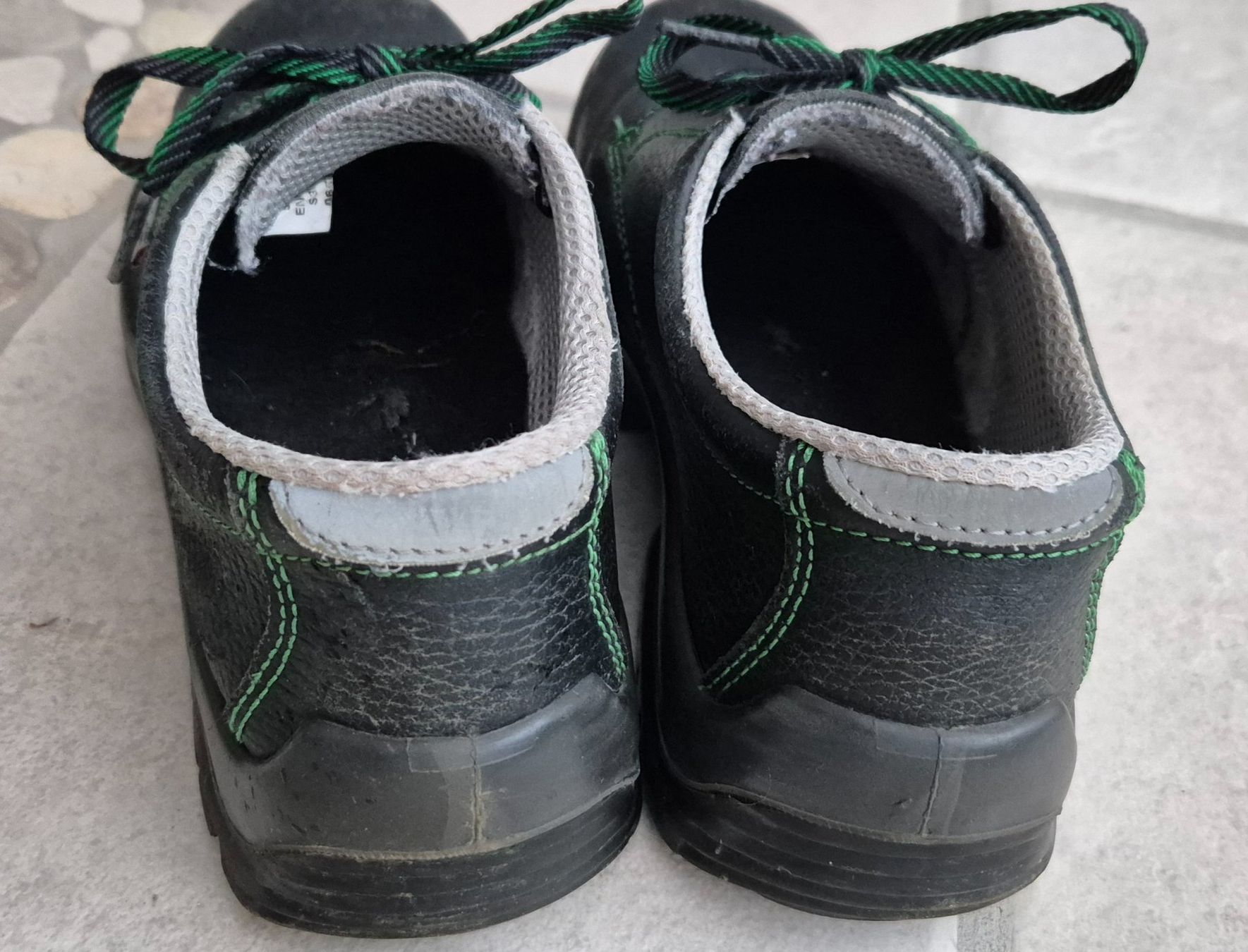 Scarpe da uomo: Chaussures de sécurité – Usato da Villars-sur-Glane venduto da Verocac 2