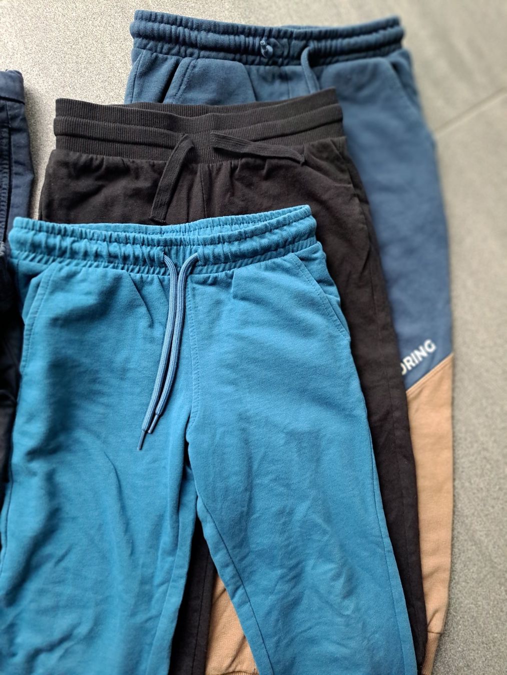 Lotti & Set di vestiti: Kleiderpaket Junge Gr 110 Hosen – Usato da Bünzen venduto da nagyagi111mail 5