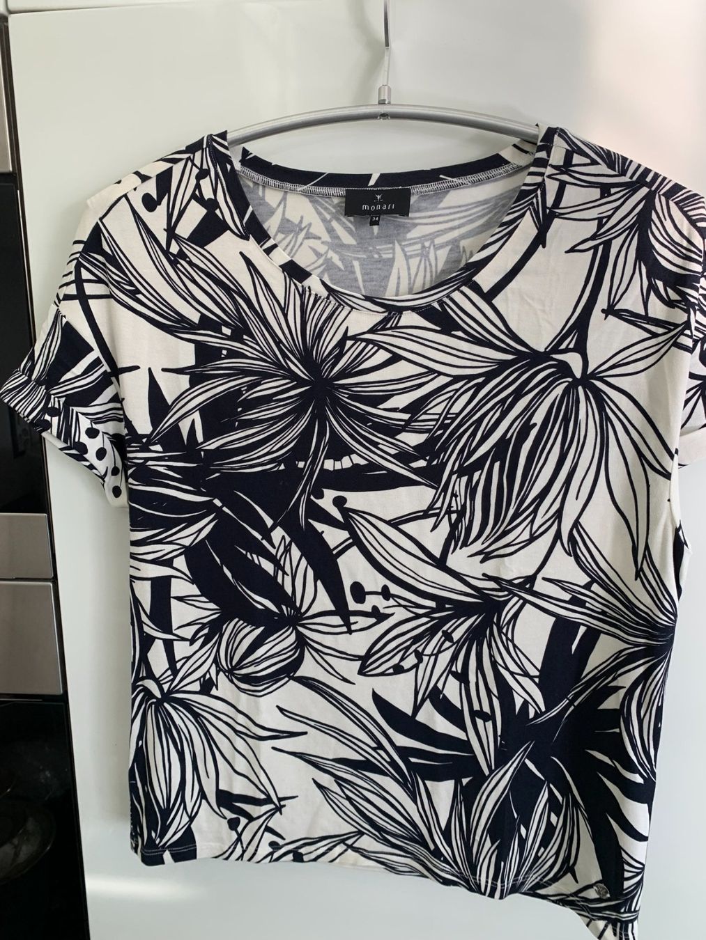 Monari T-shirt: T-Shirt, NEU, Monari, Grösse 34 – Nuovo (secondo la descrizione) da Laax GR venduto da wil_66wq