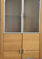Vitrine Holz Metall Glastüren guter Zustand