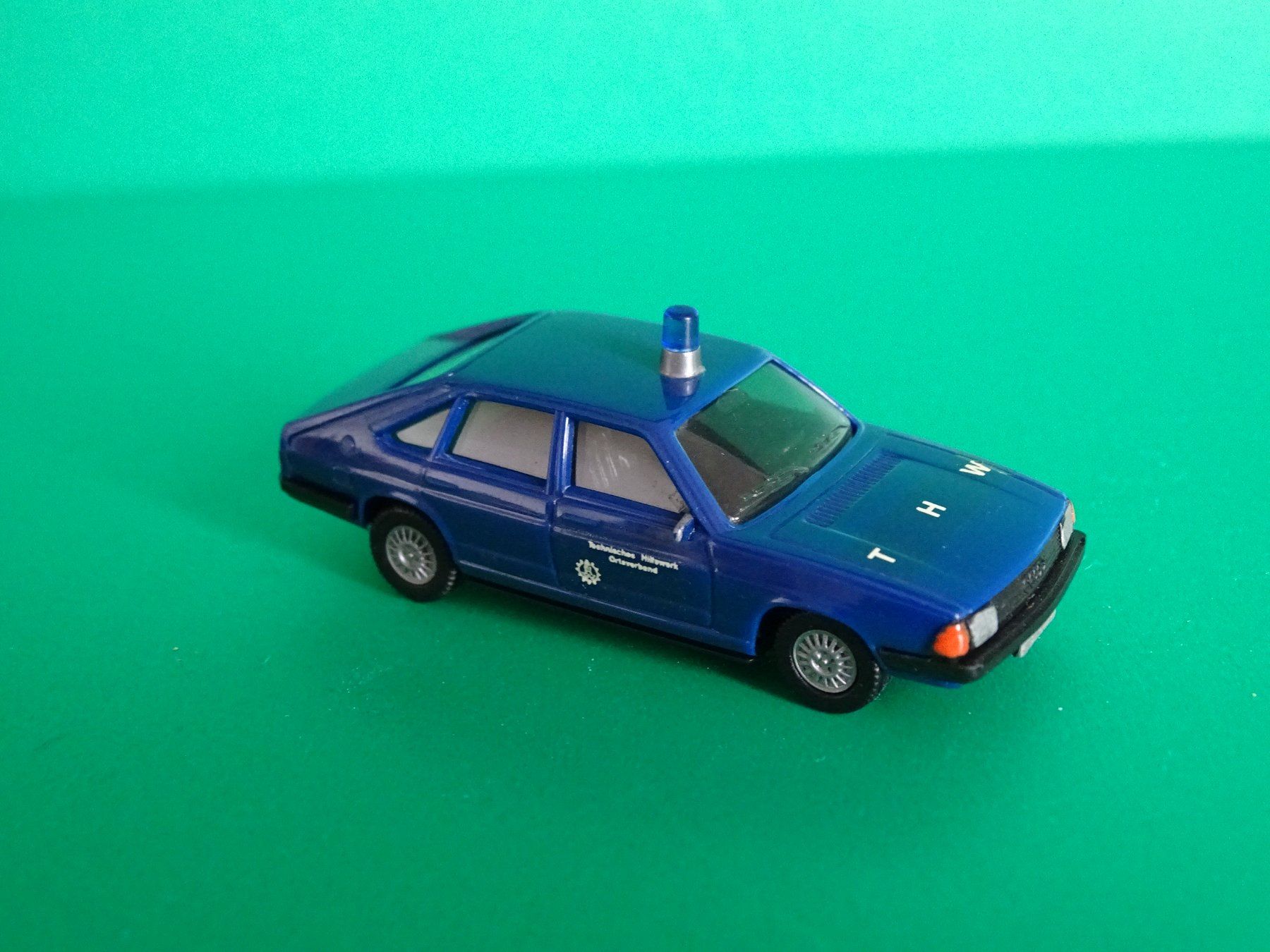 Herpa Modellini d'auto: Audi 100 GL von Herpa 1/87 – Usato da Bretzwil venduto da Meex 1