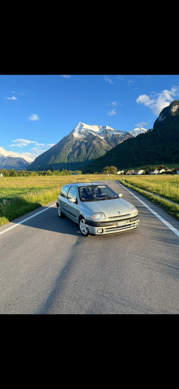 Renault Automobili: RENAULT Clio 1.6 16V – Usato da Rodersdorf venduto da erosares