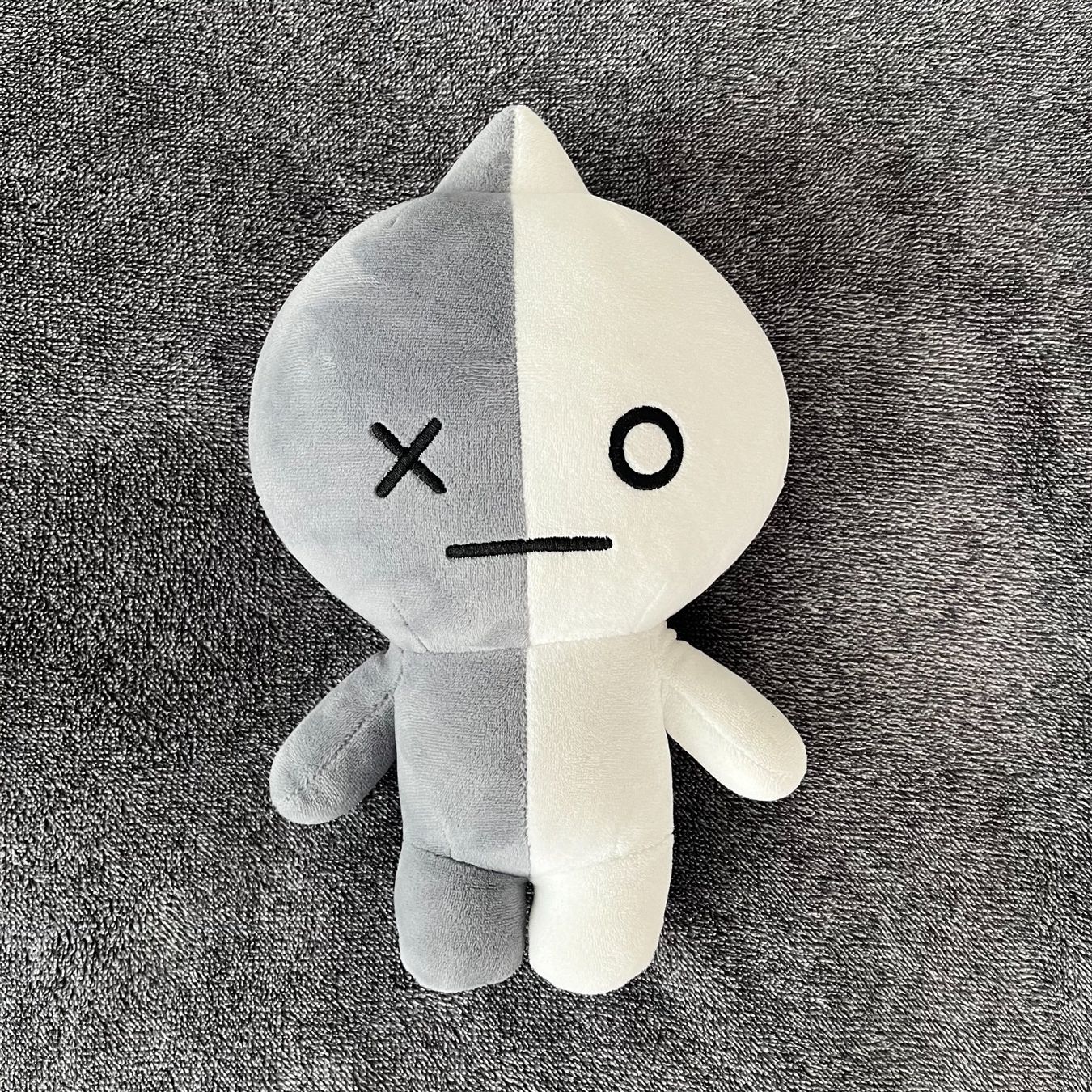 Statuette: BTS BT21 VAN Plushie – Usato da Zug venduto da Grc999