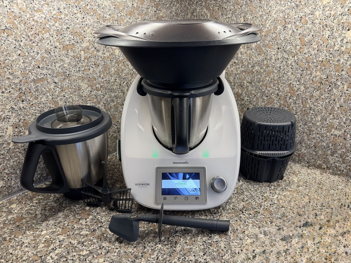 Thermomix Appareils de cuisine: Thermomix TM5 – D'occasion à Vezia par psoldo