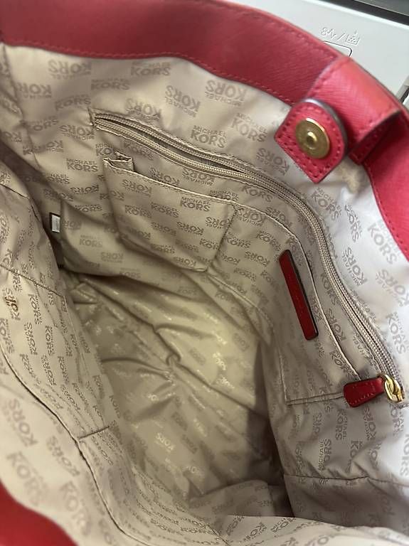 Borse da donna: Michael Kors Tasche rot – Usato da Zürich venduto da Santolimona 1
