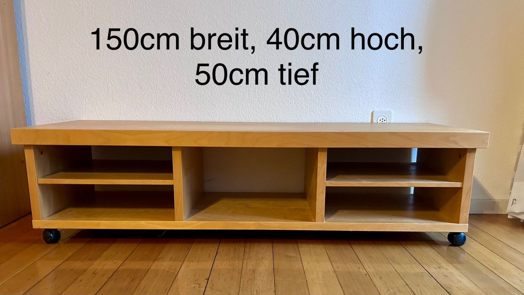 TV Möbel: TV-Lowboard – Gebraucht aus Bern von Doomeye