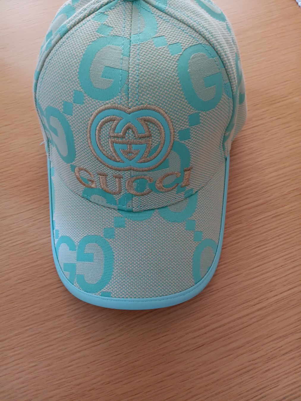 Chapeaux, bonnets & casquettes: wunderschönes Cap neuwertig  – Neuf (Voir description) à Stansstad par leoni66